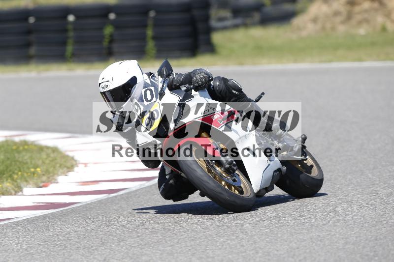 /Archiv-2025/48 25.08.2025 Cornu Master School ADR/blau-bleu/90